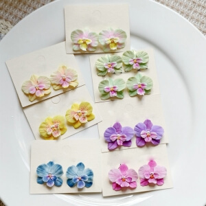 clay flower earring